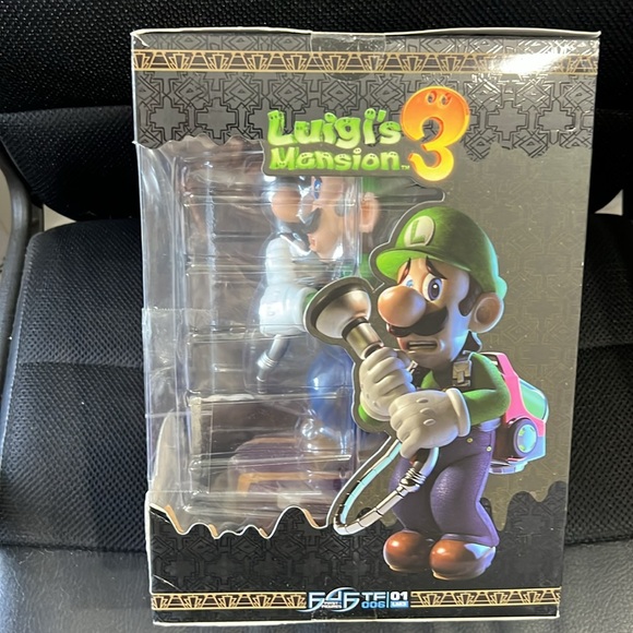 Luigi’s Mansion 3 Luigui 9 Inch PVC Statue standard Edition - Picture 4 of 6